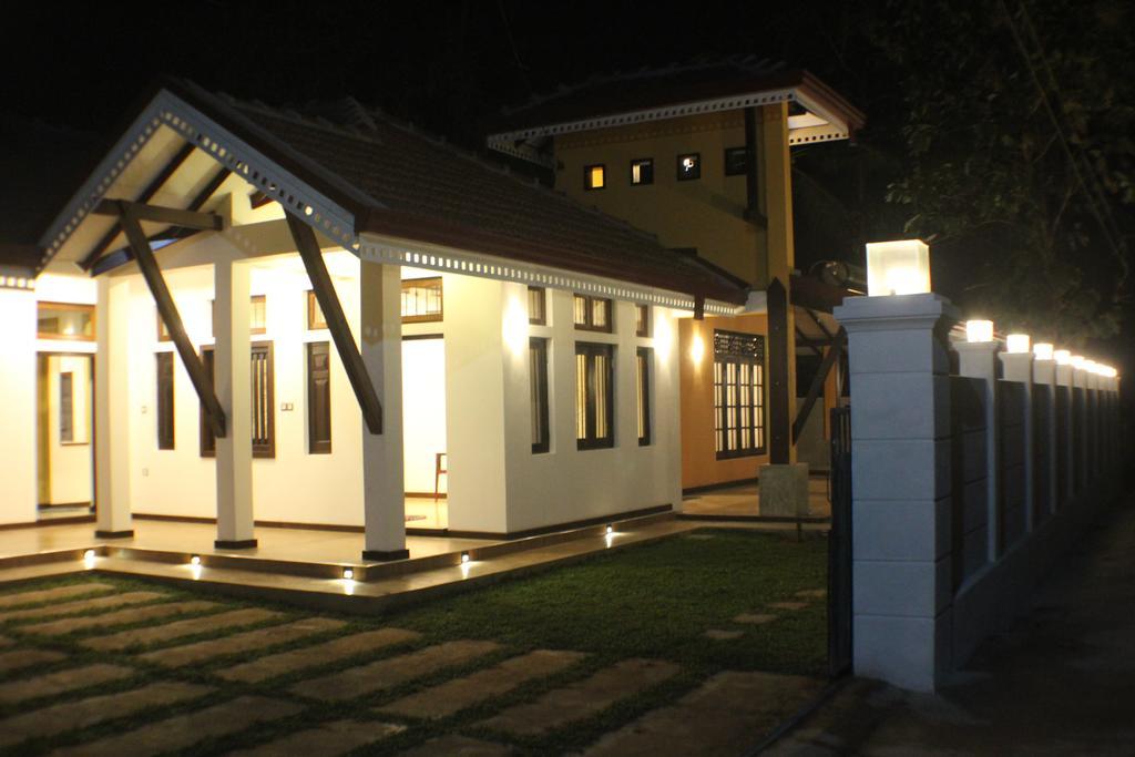 Sayo Villa Kochchikade Exterior photo